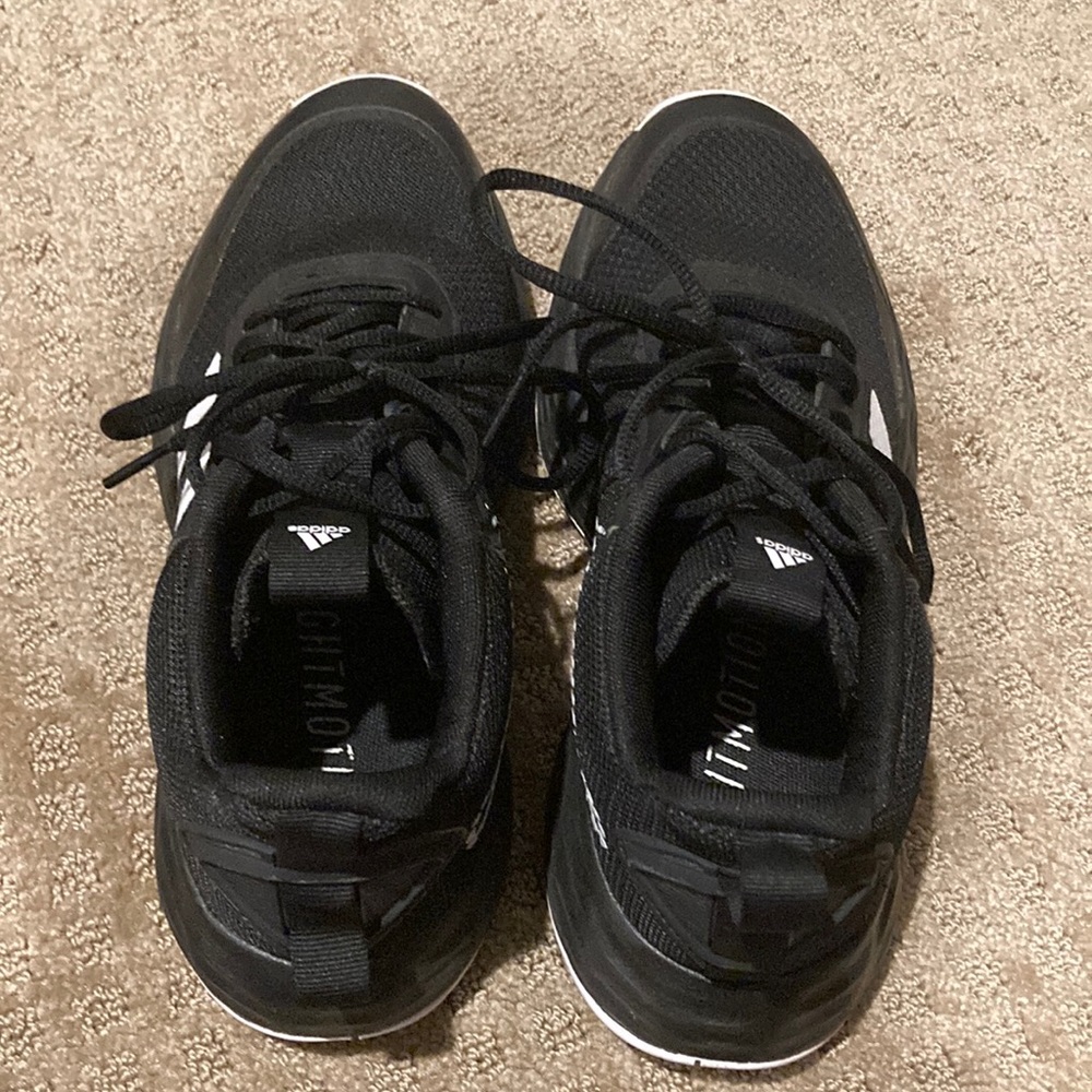 Addidas bball shoes size 7 1/2